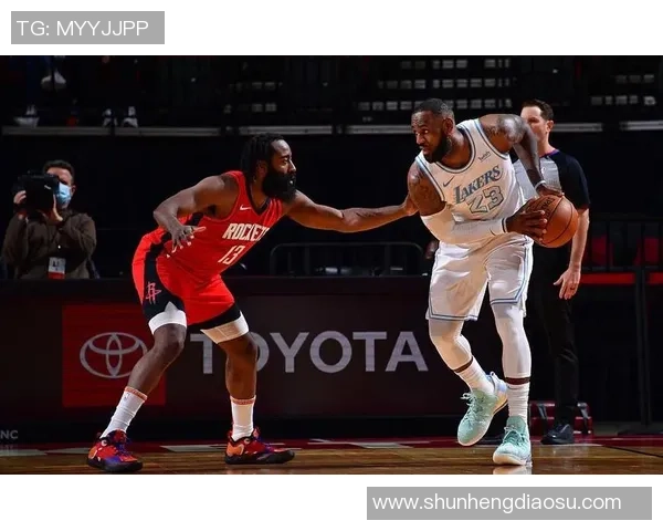 湖人勇士激战正酣最新对决揭示季后赛争夺新动态